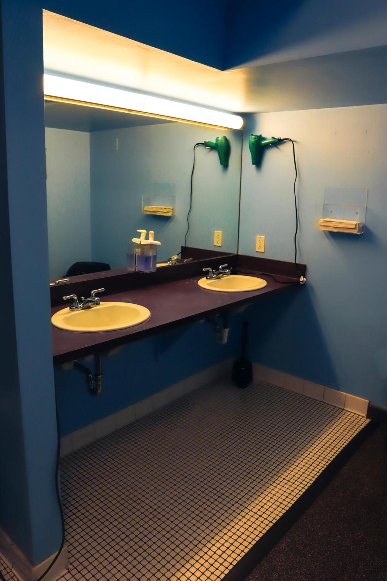 Treasure State Hostal